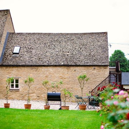 Hayloft At Newbarn Farm Villa ชิปปิงนอร์ตัน ภายนอก รูปภาพ
