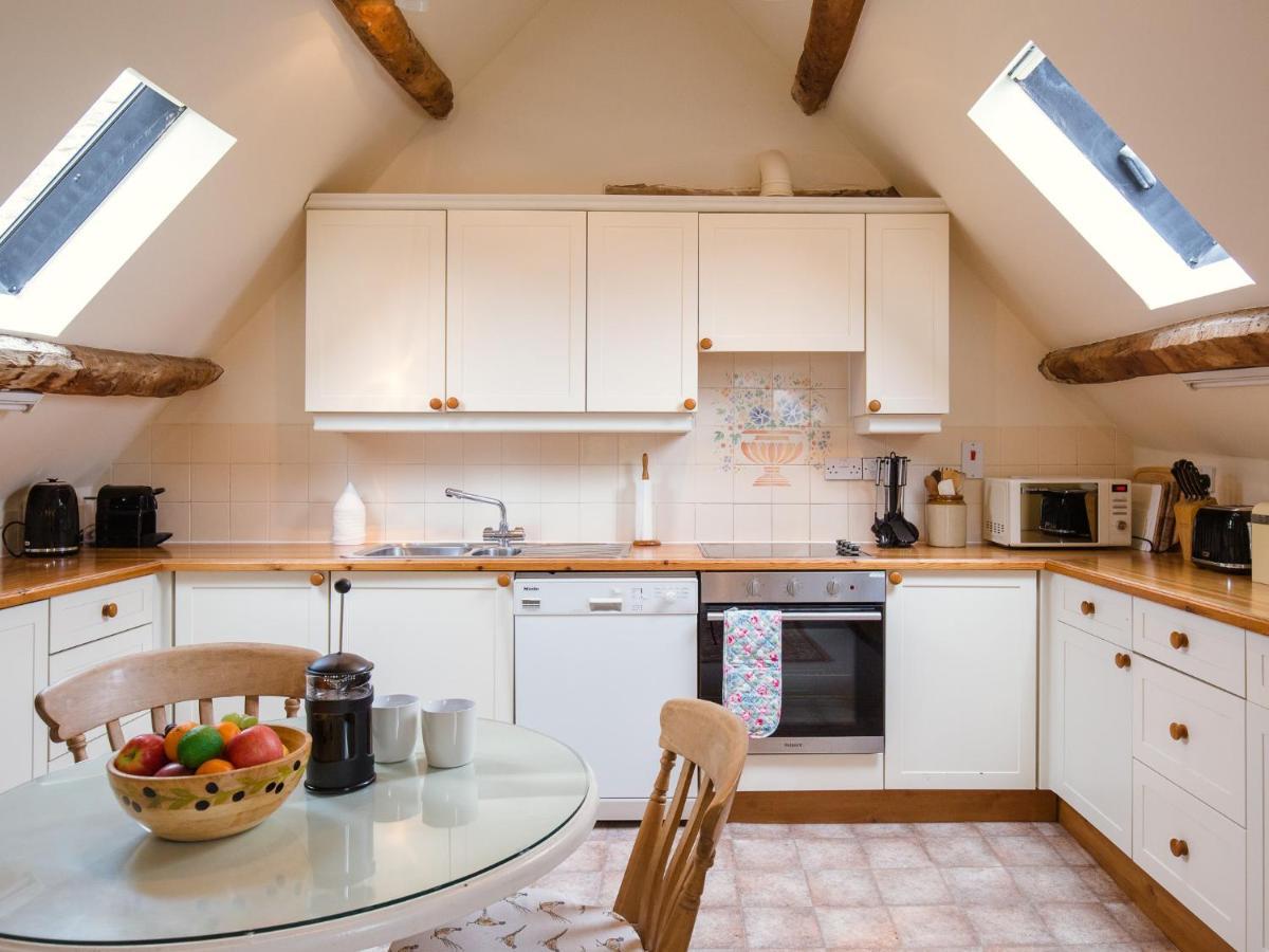 Hayloft At Newbarn Farm Villa ชิปปิงนอร์ตัน ภายนอก รูปภาพ