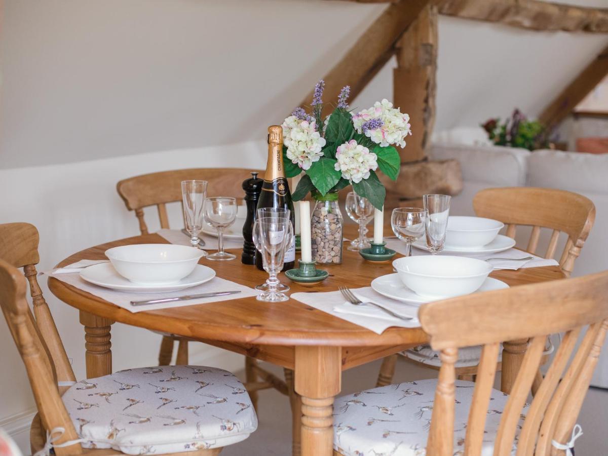 Hayloft At Newbarn Farm Villa ชิปปิงนอร์ตัน ภายนอก รูปภาพ